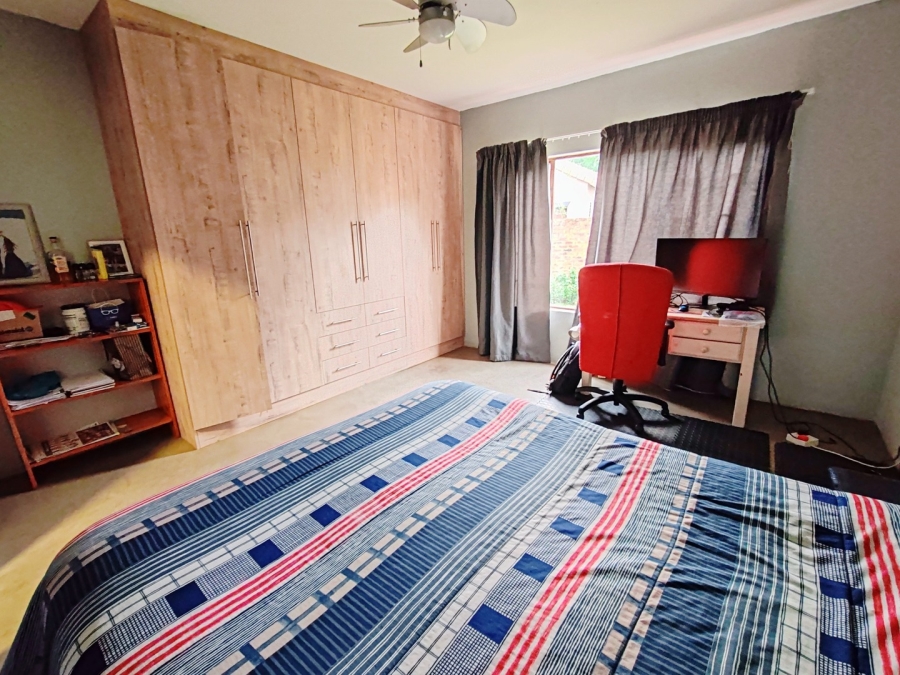 3 Bedroom Property for Sale in Mooivallei Park North West